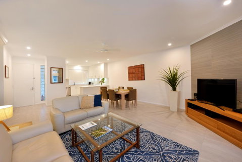 328 Beaches - Accommodation Whitsundays 0