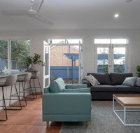 3BR Cottage With Parking Close To Adelaide CBD - Accommodation Whitsundays