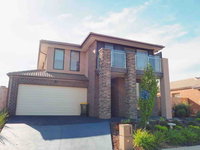 4 Bed 2 And A Half Bath Luxury Villa in Point Cook