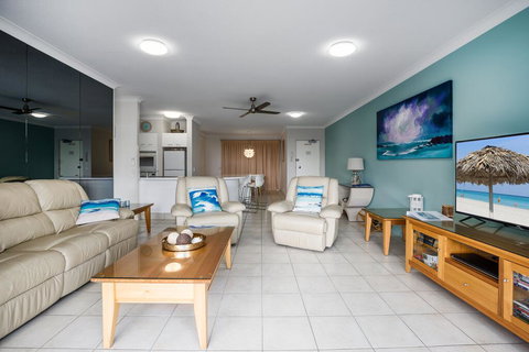 4 Cote D Azur 6 Douglas Street - Accommodation Whitsundays 0