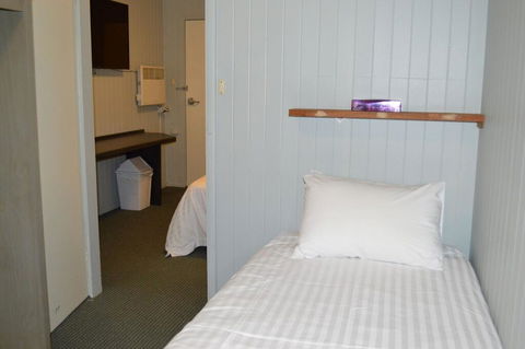 4 Lakeview Plaza - Accommodation Whitsundays 2
