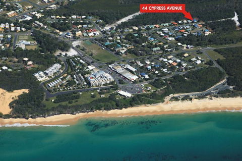 44 Cypress Avenue - Holiday Home In A Quiet Location, Close To Patrolled Beach And CBD - Accommodation Whitsundays 3