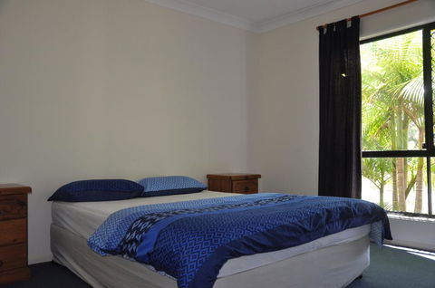 44 Cypress Avenue - Holiday Home In A Quiet Location, Close To Patrolled Beach And CBD - Accommodation Whitsundays 1