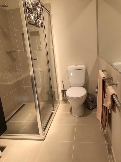 5 Star Room With Own Bathroom - Singles, Couples, Families Or Executives - Accommodation Whitsundays 2