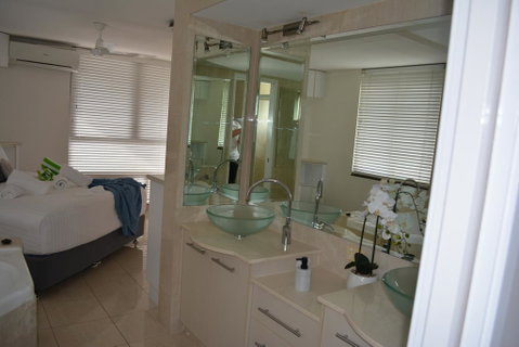 5,  Apartment On The Esplanade - Accommodation Whitsundays 3