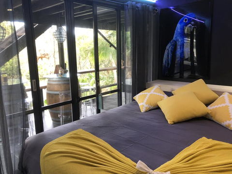 51 Beachcomber Avenue Brahmini Lodge - Accommodation Whitsundays 2