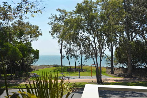 545 Esplanade - Accommodation Whitsundays 0