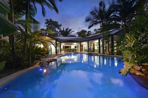 8 @ Sands - Accommodation Whitsundays 0