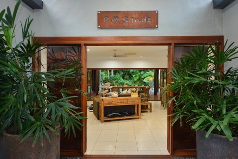 8 @ Sands - Accommodation Whitsundays 2