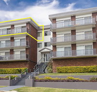 9 'Adriana' 83 Ronald Avenue - fabulous views  aircon - Accommodation Whitsundays