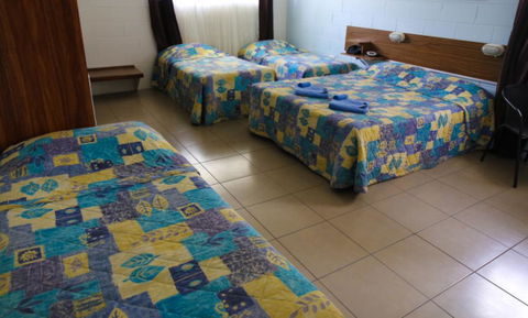 A & A Motel - Accommodation Whitsundays 1