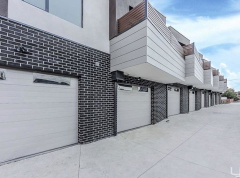 A Brand New Private Townhouse - Accommodation Whitsundays 1