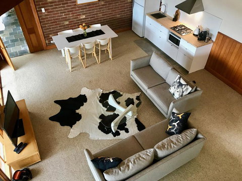 A Home Amongst The Gum Trees - Accommodation Whitsundays 0