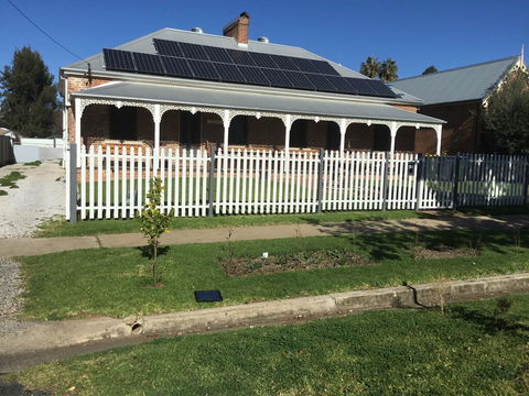 A Homestead On Market - Accommodation Whitsundays 0