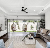 A PERFECT STAY - Orana Byron