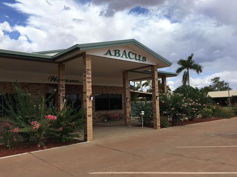 Abacus Motel - Accommodation Whitsundays 0