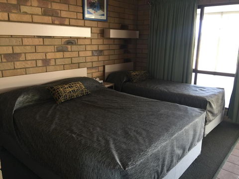 Abacus Motel - Accommodation Whitsundays 3