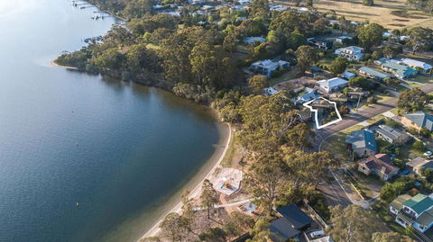 Above Sunset - 100m From The Paynesville Lakes - Accommodation Whitsundays 0