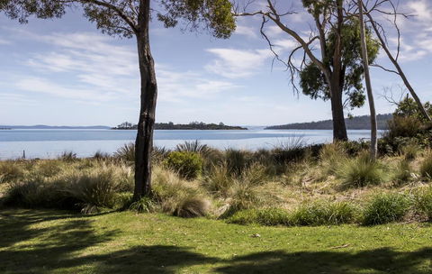 Abs By The Bay - Accommodation Whitsundays 0