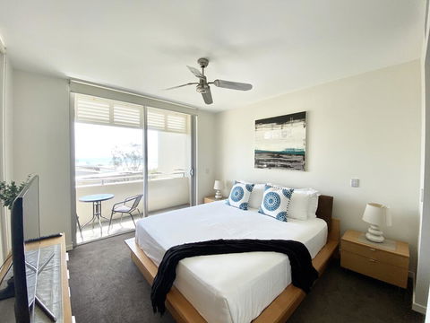 Absolute Beachfront - Cabarita Beach - Ocean Views - 3 Bed Apartment - Accommodation Whitsundays 3