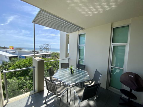 Absolute Beachfront - Cabarita Beach - Ocean Views - 3 Bed Apartment - Accommodation Whitsundays 1