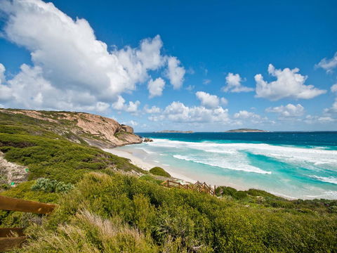 Acclaim Pine Grove Holiday Park - Accommodation Whitsundays 1