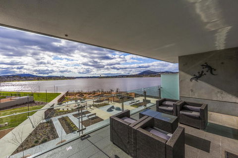 Accommodate Canberra - Aurora - Accommodation Whitsundays 0