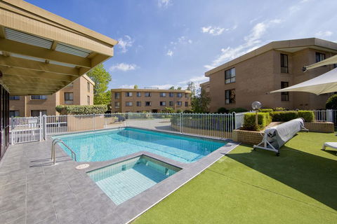 Accommodate Canberra - Kingston Court - Accommodation Whitsundays 1