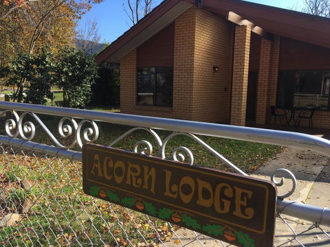 Acorn Lodge - Accommodation Whitsundays 2