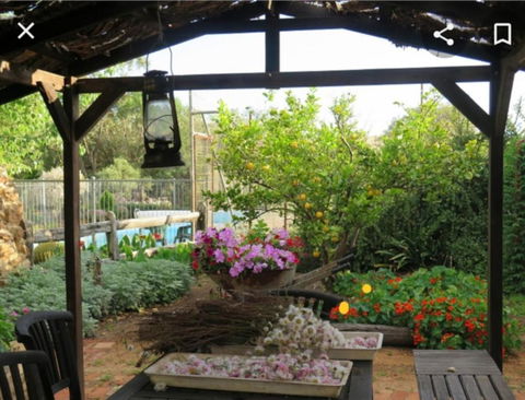 Eccles - Rustic Style Accommodation With Mod Cons - Accommodation Whitsundays 3
