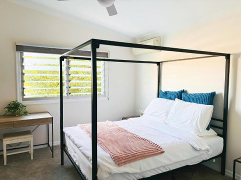 Elegant Villa Near Shopping Mall - Accommodation Whitsundays 3