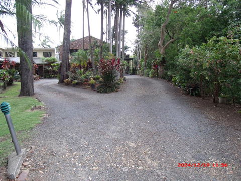 Emerald Tropical Palms B & B - Accommodation Whitsundays 2