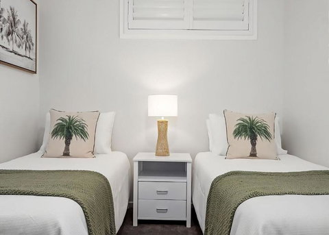 Ernora Court - Accommodation Whitsundays 2