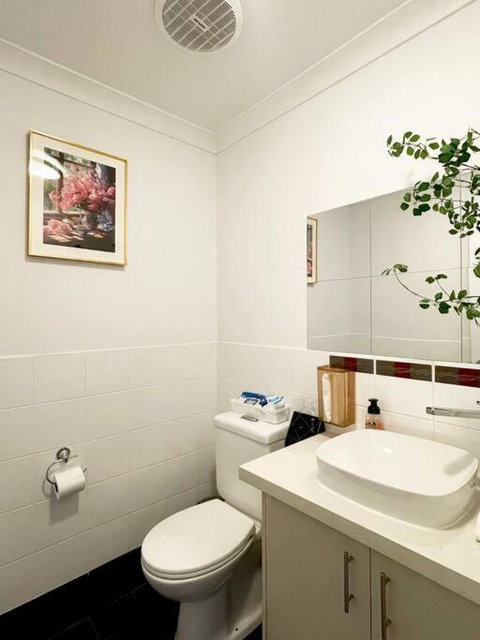 Equitice Autumn Moonlight Villa - Accommodation Whitsundays 3