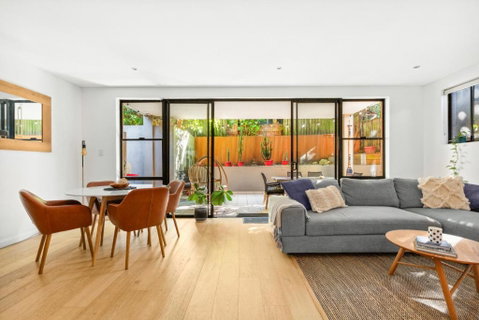 Fab Bondi 2-Bed With Courtyard & Alfresco Dining - Accommodation Whitsundays 0
