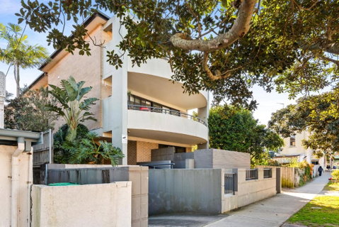Fab Bondi 2-Bed With Courtyard & Alfresco Dining - Accommodation Whitsundays 4