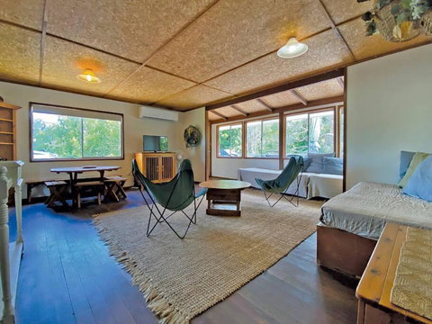 FLINDERS BEACHHOUSE - Accommodation Whitsundays 2