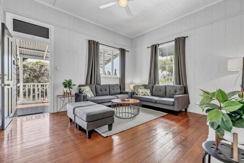 Gabba Central House 3BR2Bath Pets - Accommodation Whitsundays 1