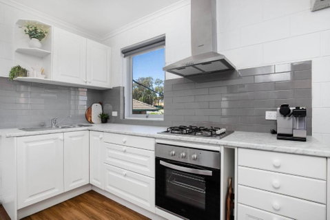 Gateway Retreat Near Flinders Uni & Hospital - Accommodation Whitsundays 1