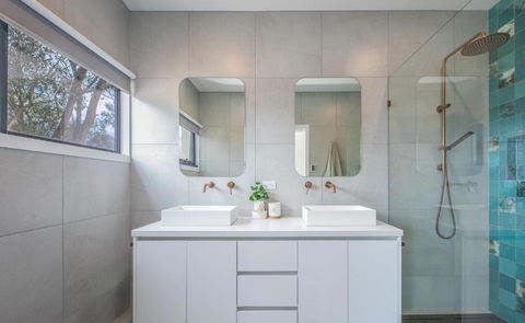 Glamour In Gisborne - With Spa! - Accommodation Whitsundays 4