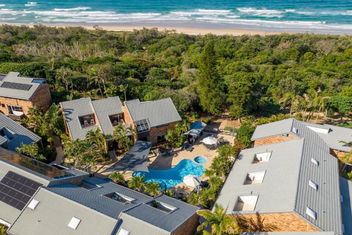 Glen Eden Beach Resort with Accommodation Whitsundays
