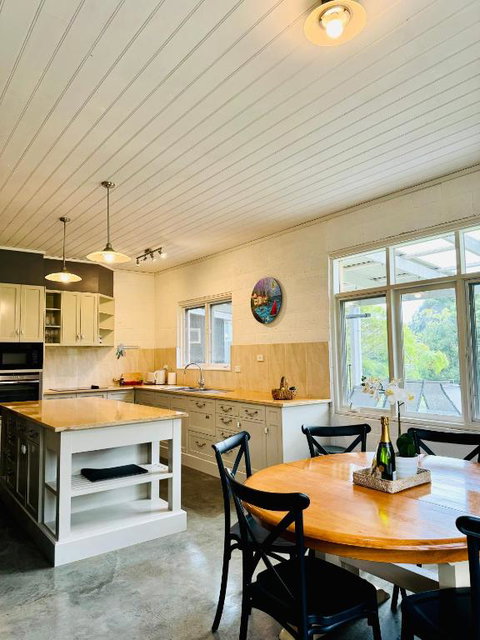GORGE Chocolates Farmhouse - Accommodation Whitsundays 1
