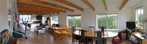 Fun Family House King Island - Accommodation Whitsundays 0