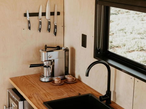 Grace The Tiny Cabin In Avon Valley - Accommodation Whitsundays 1