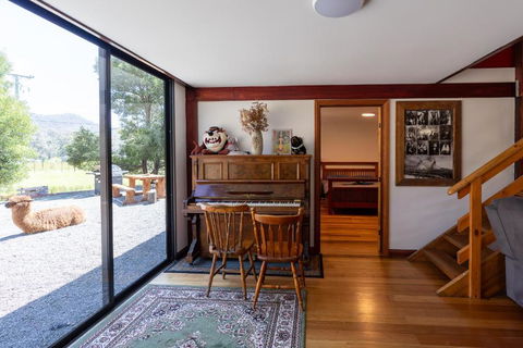 Gulkula2 Wildlife Retreat - Accommodation Whitsundays 3