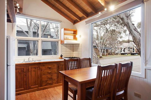 Gundy Lodge - Accommodation Whitsundays 1