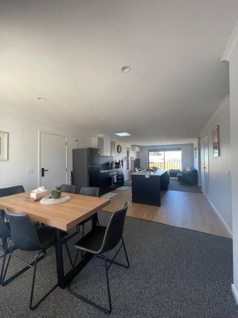 Home In Brighton - Accommodation Whitsundays 0