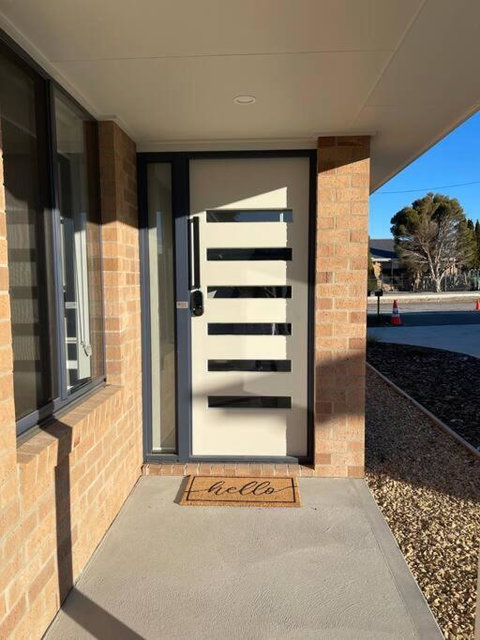 Home In Brighton - Accommodation Whitsundays 1