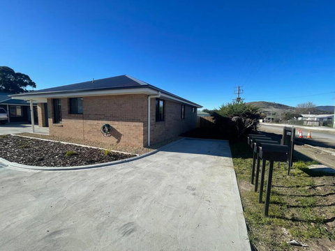 Home In Brighton - Accommodation Whitsundays 2