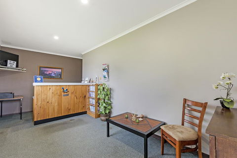 Admella Motel - Accommodation Whitsundays 1